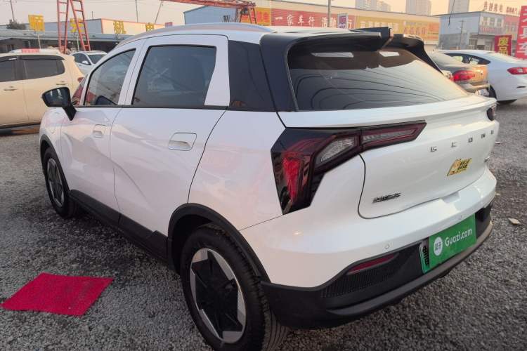 Used Geometry E Firefly 2024 401km Starlight
