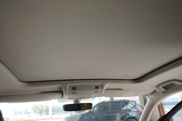 Used Volkswagen Tayron 2021 330TSI Two-Wheel Drive Luxury Smart Connectivity Version
