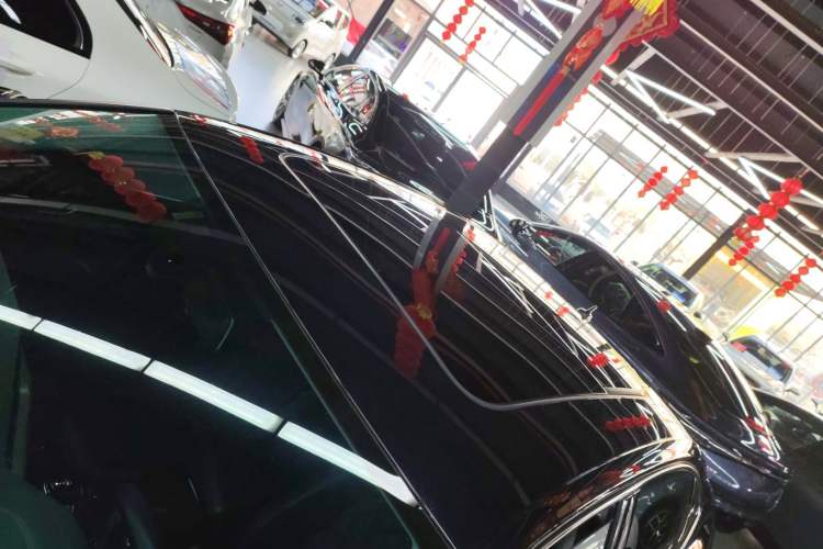 Used Volkswagen Passat 2019 330TSI Luxury Edition China VI Standard
