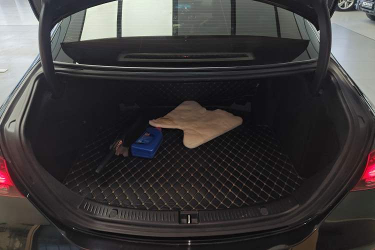 Used Mercedes-Benz E-Class 2022 Updated E 300 L Luxury Edition