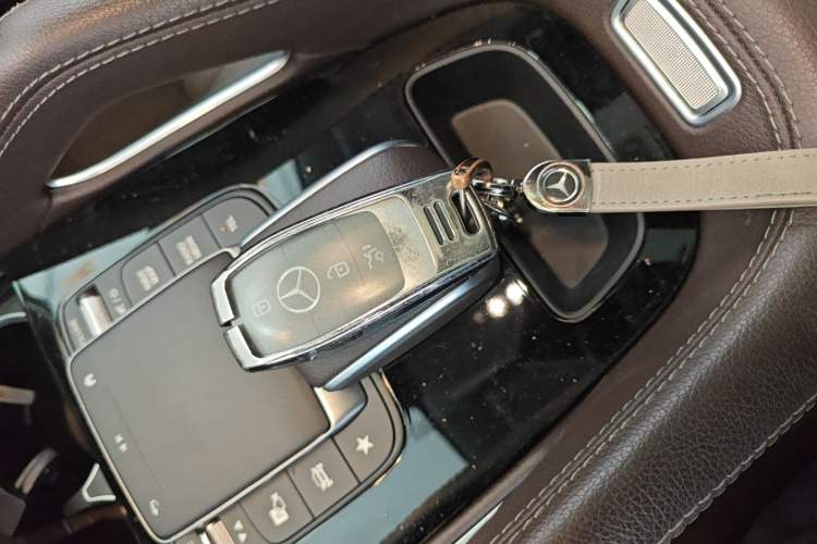 Used Mercedes-Benz GLE 2022 GLE 350 4MATIC Stylish Model
