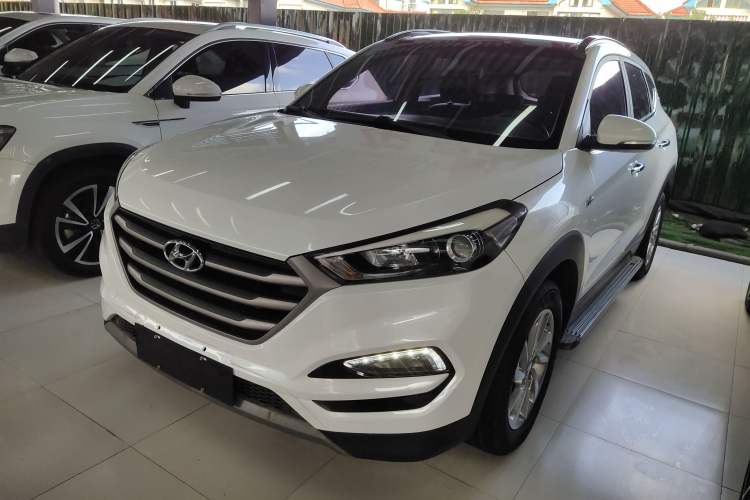 Used Hyundai Tucson 2018 1.6T Dual-Clutch Two-Wheel Drive 15th Anniversary Special Edition