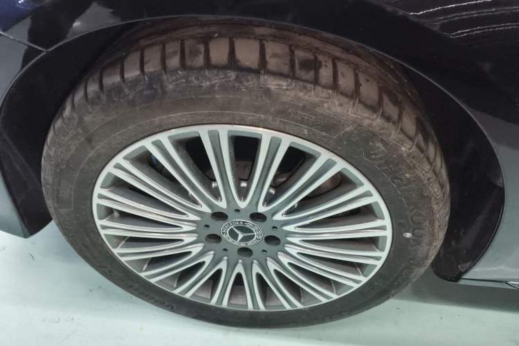 Used Mercedes-Benz E-Class 2023 Updated E 300 L Fashion Edition
