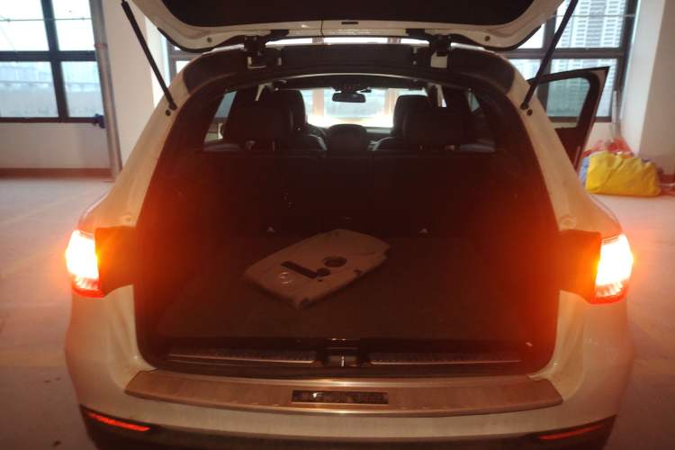 Used Mercedes-Benz GLC 2016 GLC 260 4MATIC Dynamic Edition
