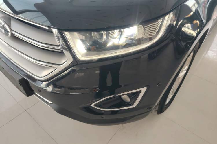 Used Ford Edge 2018 EcoBoost 245 Four-Wheel Drive Titanium 7-Seater
