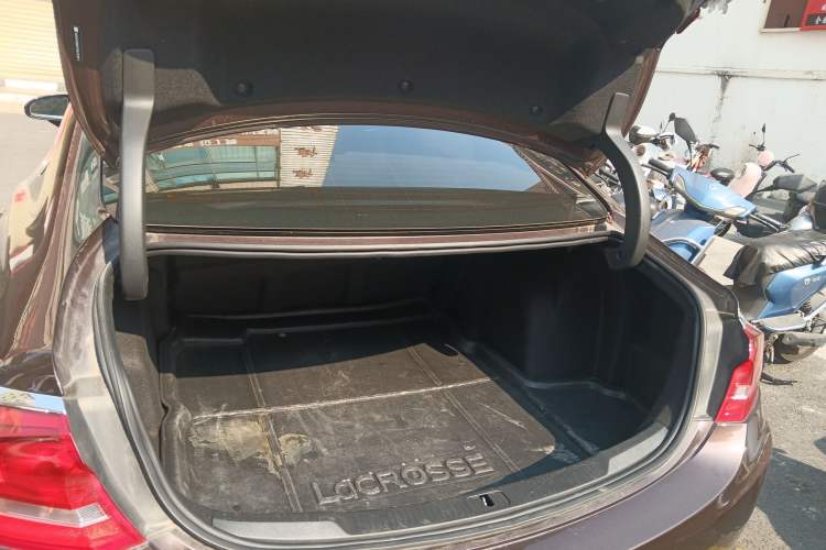 Used Buick LaCrosse 2016 28T Luxury Version