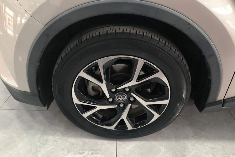 Used Toyota C-HR 2020 2.0L Leading Edition
