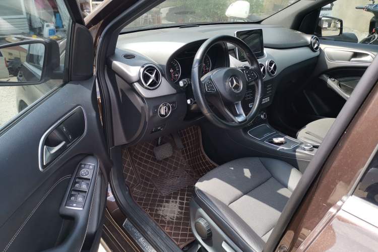 Used Mercedes-Benz B-Class 2015 B 200 Sport Edition