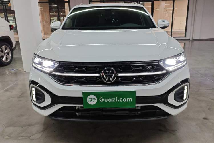 Used Volkswagen T-ROC 2025 Facelift Model 2 300TSI DSG Two-Wheel Drive Chenguang Edition
