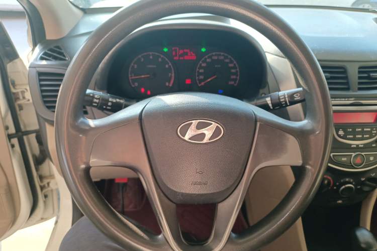 Used Hyundai Verna 2014 1.4L Automatic Smart GLS
