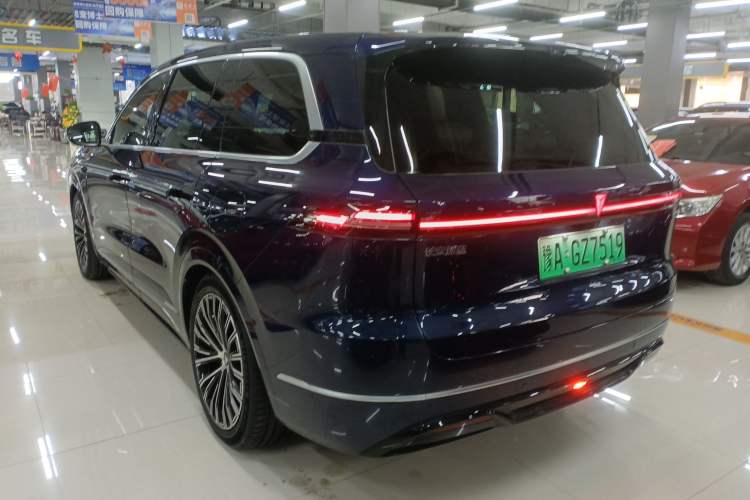 Used  S09 2025 Four-Wheel Drive Ultra+ Custom Edition
