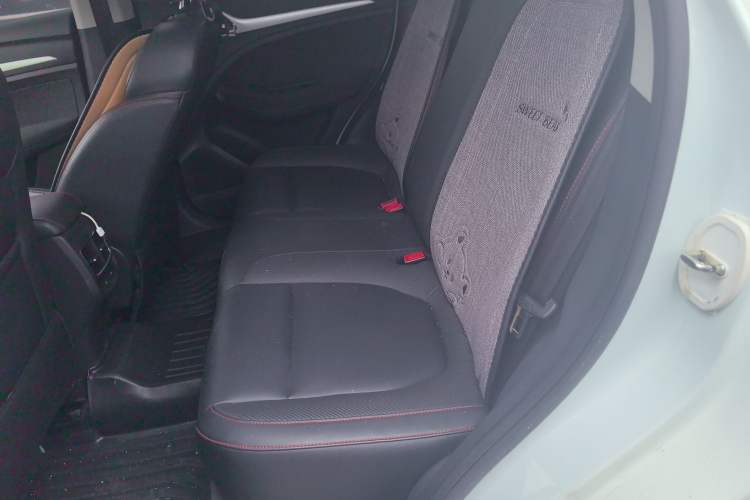 TDK.VehicleDetails.img