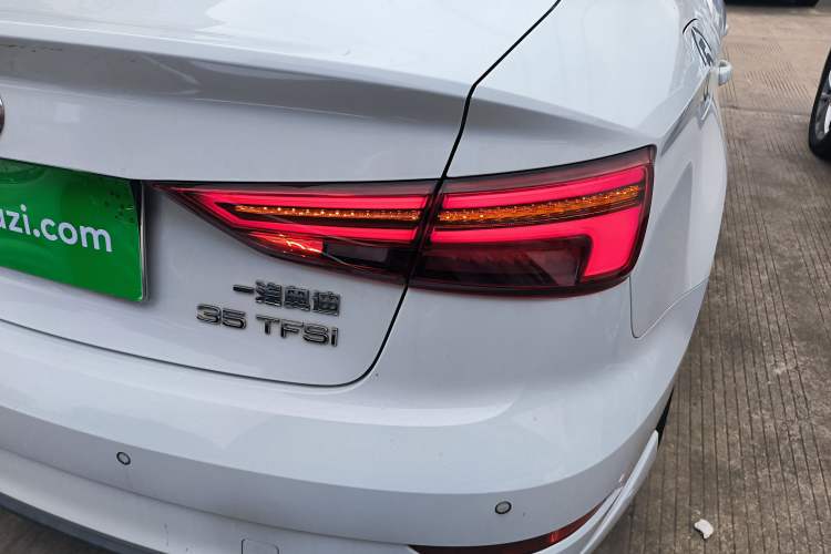 Used Audi A3 2018 30th Anniversary Edition Limousine 35 TFSI Fashion Model
