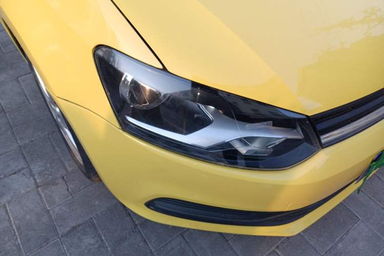 Used Volkswagen Polo 2014 1.4L Manual Fashion Edition