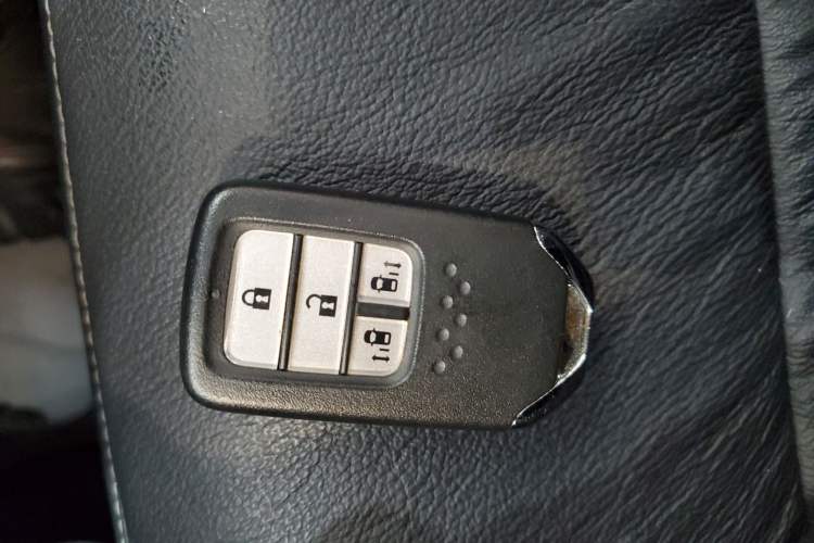 Used Honda Elysion 2016 2.4L Luxury Edition
