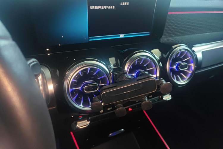 Used Mercedes-Benz GLB 2023 GLB 220 Fashion Model
