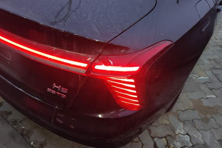 Used Hongqi H5 2024 1.5T DCT Smart Connect Flagship Edition
