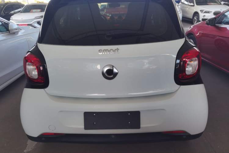 Used  forfour 2016 1.0L 52 kW Passion Edition
