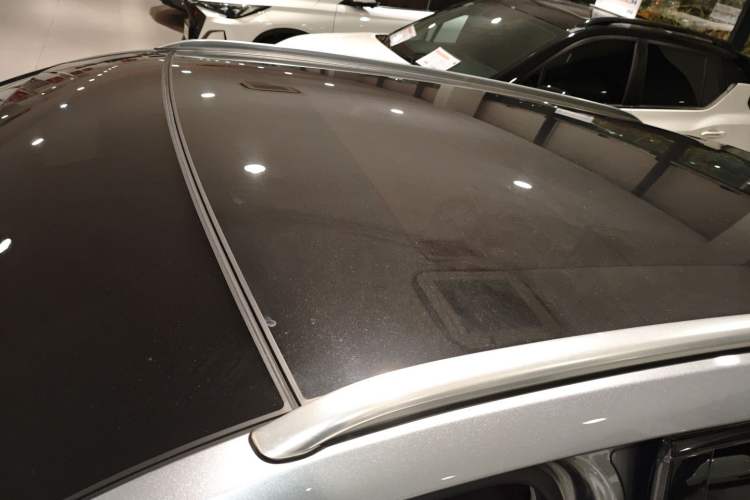 Used Wey VV5 2019 1.5T Two-Wheel Drive Color Pioneer