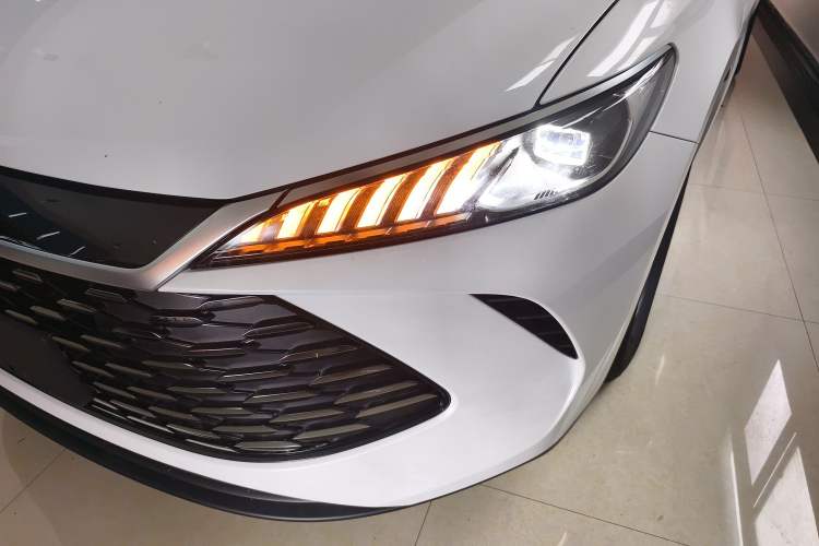 Used BYD Qin PLUS 2025 DM-i Smart Drive 55KM Leading Model
