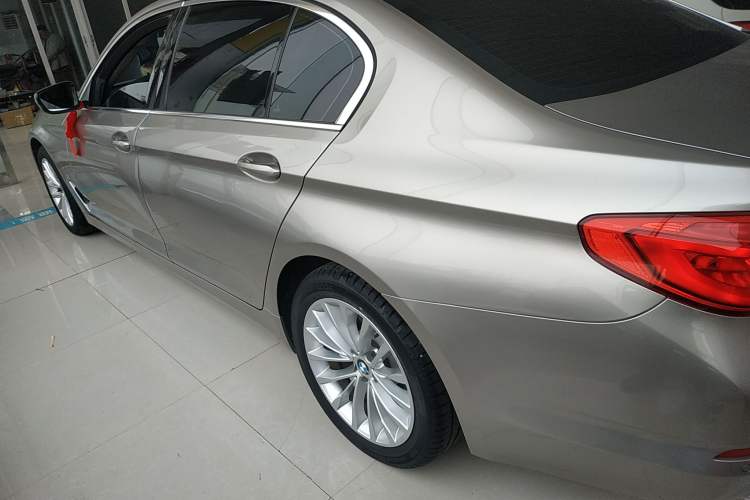 Used BMW 5 Series 2019 530Li Leading Model Luxury Package

