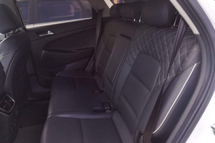 Used Hyundai Tucson 2020 280TGDi Two-Wheel-Drive GLS Fashion Edition China VI Standard