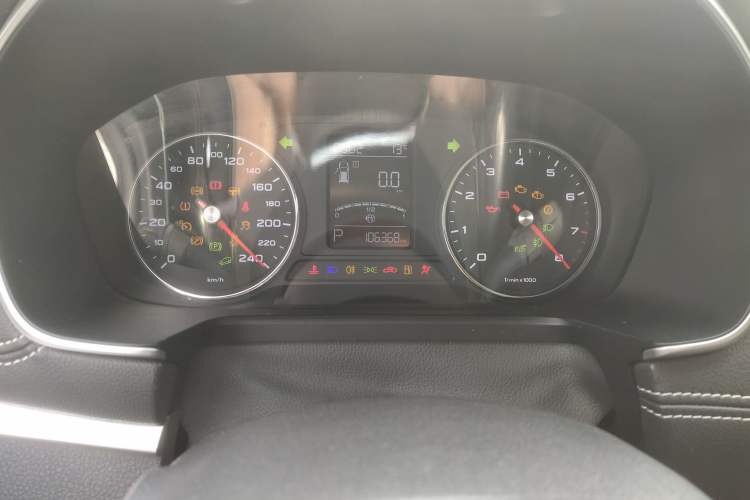 Used Roewe RX5 2016 20T Two-Wheel Drive Automatic Internet Smart Edition