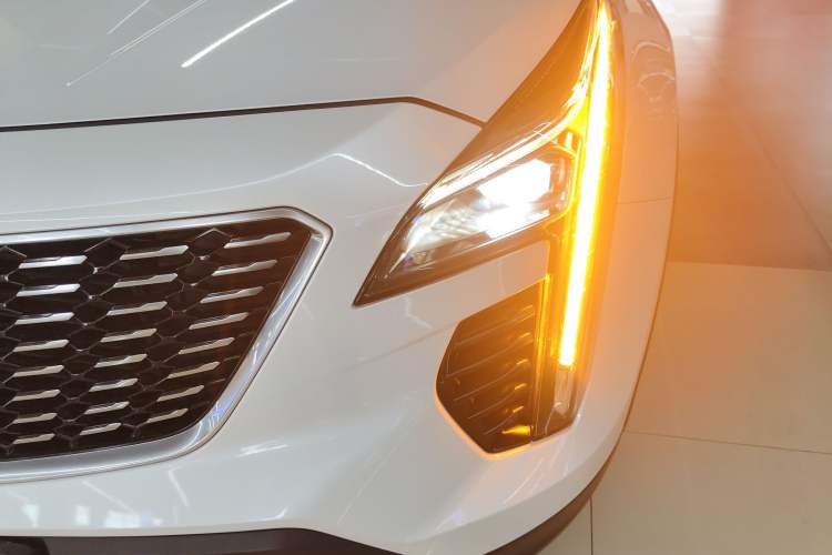 Used Cadillac XT4 2021 28T Two-Wheel Drive Leading Version