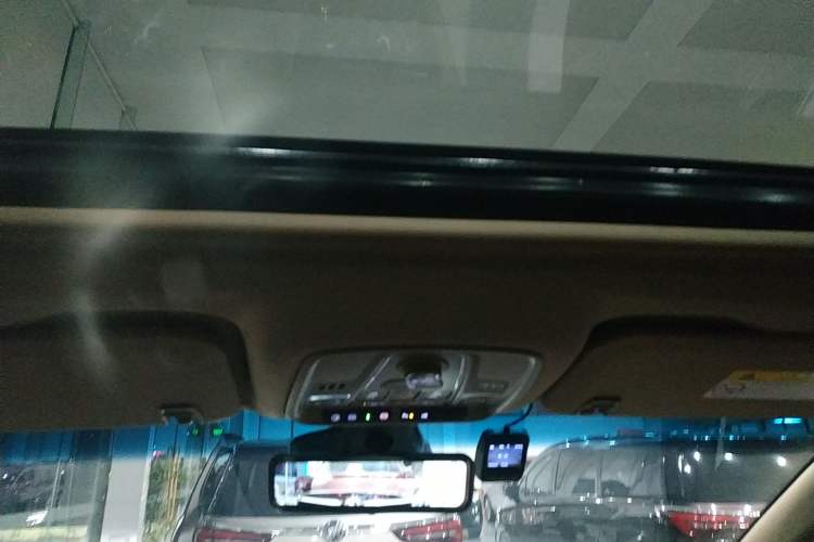 Used Buick GL8 2020 ES Land Cruiser 653T Luxury Model
