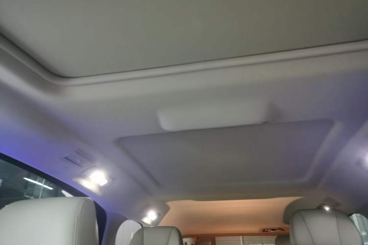 Used Buick GL8 2023 ES Lu Zun Comfort Model
