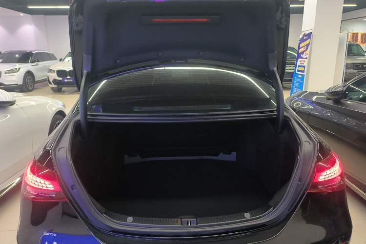 Used Mercedes-Benz E-Class 2023 Updated E 300 L Luxury Edition