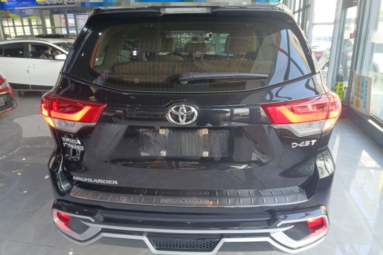 Used Toyota Highlander 2018 2.0T Two-Wheel Drive Elite Edition 5 Seats Emission Standard China V
