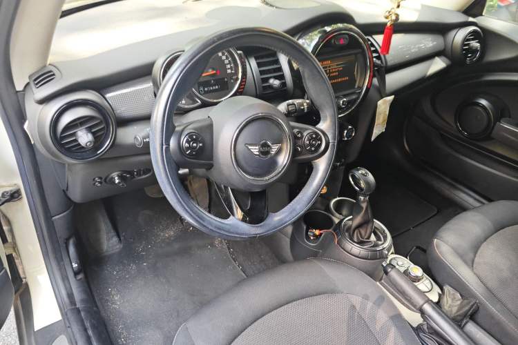 Used  MINI 2014 1.5T COOPER Fun
