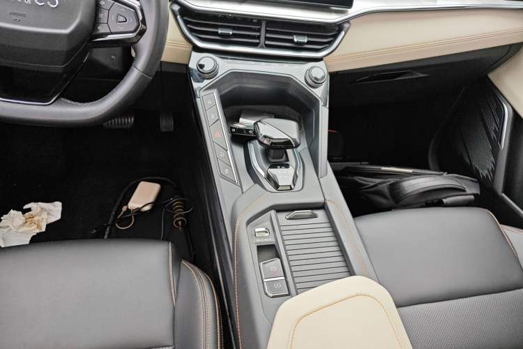 Used Lynk & Co 06 EM-P 2023 1.5T Remix PHEV Pro
