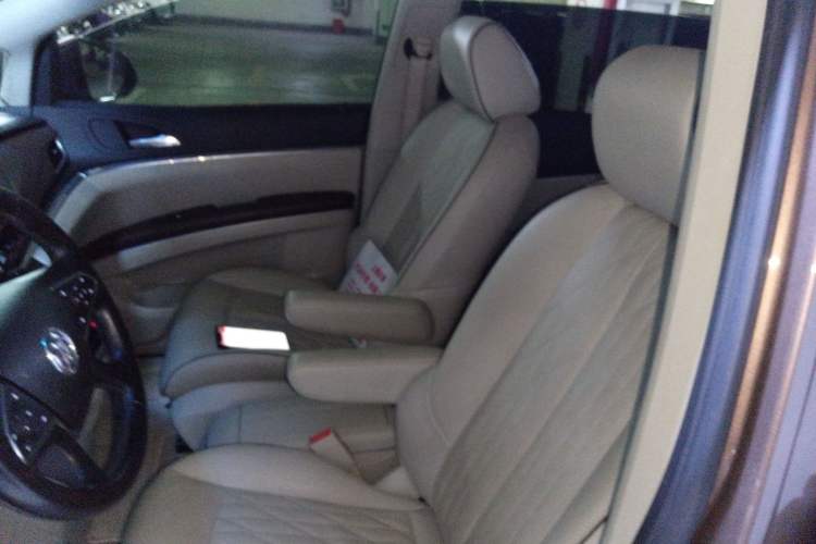 Used Buick GL8 2021 Land Cruiser Executive Class 652T Luxury Model