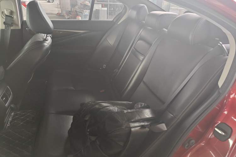 Used Infiniti Q50L 2015 2.0T Luxury Edition