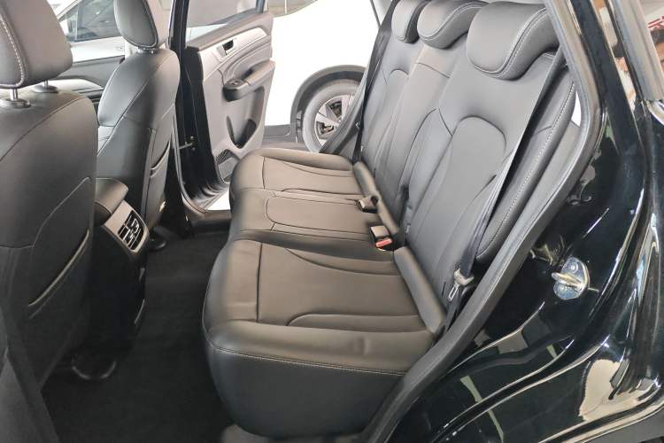 Used Haval M6 2021 PLUS 1.5T DCT Luxury Smart Connectivity Model
