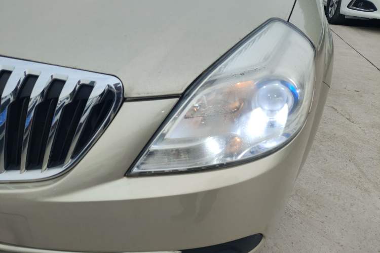 Used Buick Excelle 2015 1.5L Automatic Classic Model
