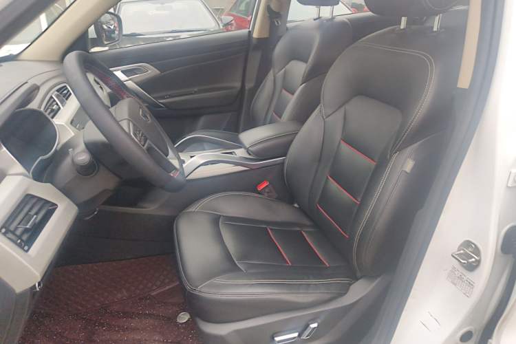 Used Geely Auto Emgrand X7 Sport 2020 1.8TD DCT Two-Wheel Drive Smart Connect 4G-Enabled Version