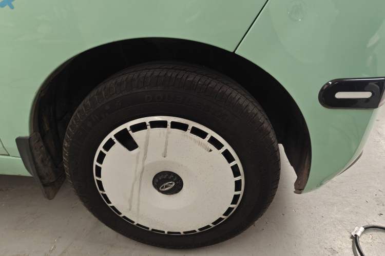 Used Chery QQ Ice Cream 2023 120km Ice Cream-Type Lithium Iron Phosphate
