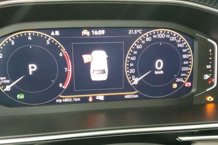 Used Volkswagen Tiguan L 2024 Outstanding Model 330TSI Automatic Two-Wheel Drive R-Line Dragon Glory Edition
