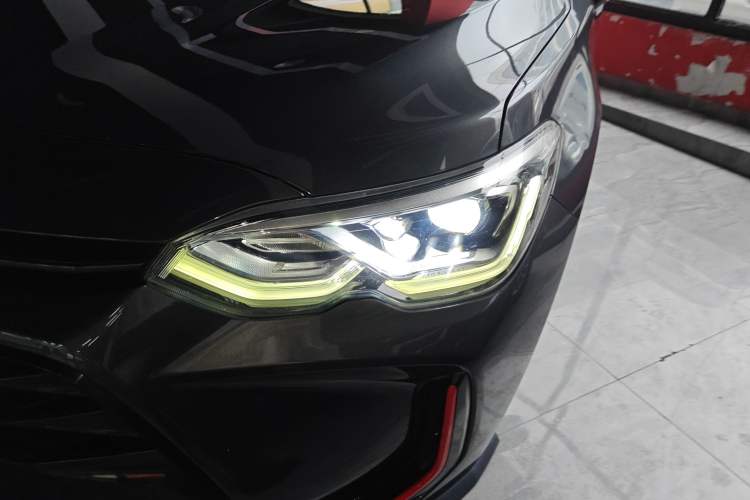 Used Chevrolet Orlando 2019 Redline 530T Automatic Enjoyment Version (5+2 Seating) China VI
