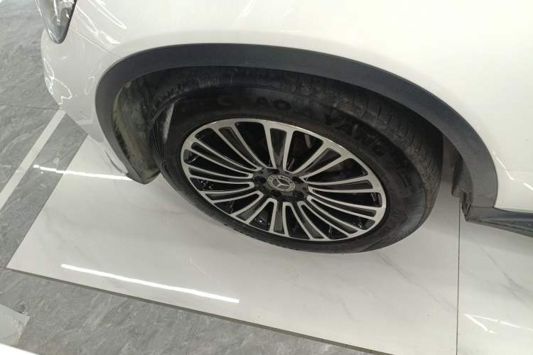 Used Mercedes-Benz GLC 2019 GLC 260 L 4MATIC Dynamic Model
