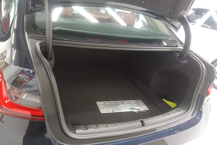 Used BMW 3 Series 2024 325Li M Sport Package
