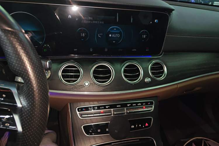 Used Mercedes-Benz E-Class 2021 Facelift E 260 L Sport Edition
