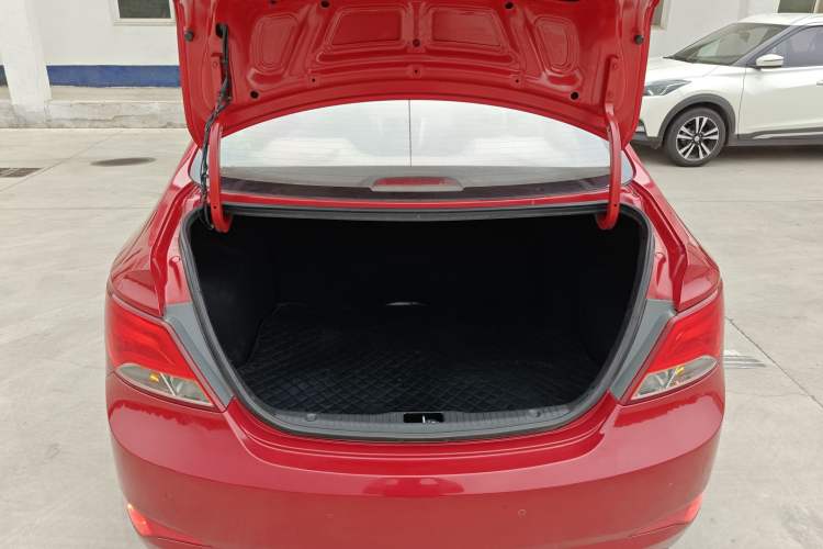 Used Hyundai Verna 2014 1.4L Automatic Smart GLS
