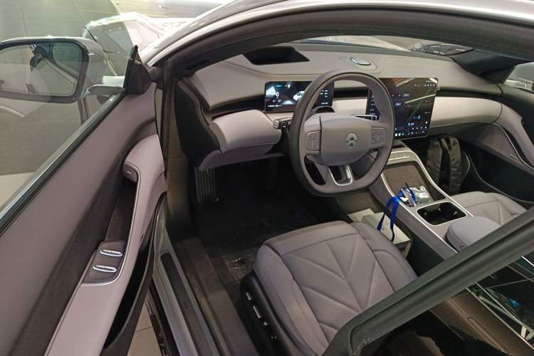 Used Nio ET5T 2025 75 kWh Touring
