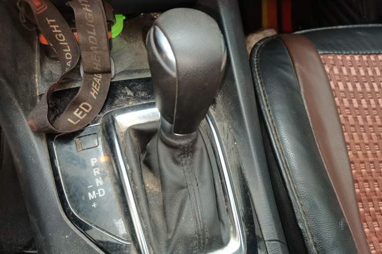 Used Mazda Mazda 3 Axela 2016 Sedan 1.5L Automatic Luxury Model