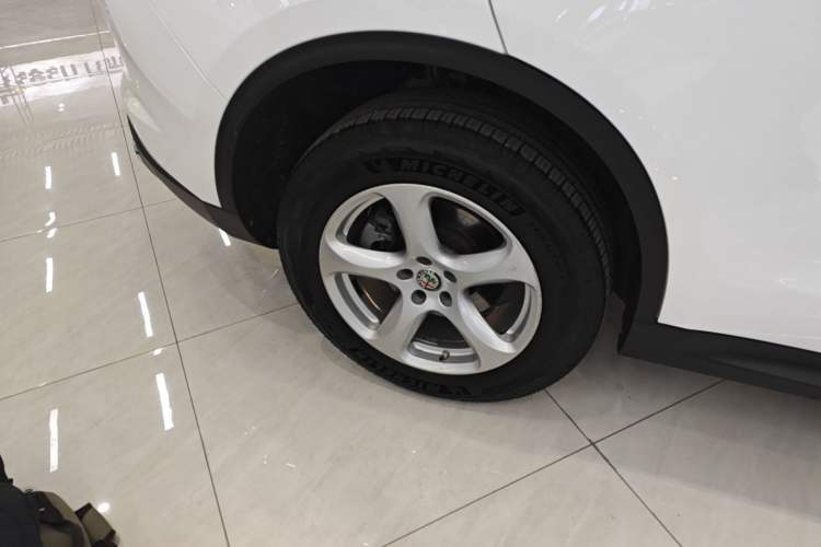 Used Alfa Romeo Stelvio 2017 2.0T 200HP Elite Edition
