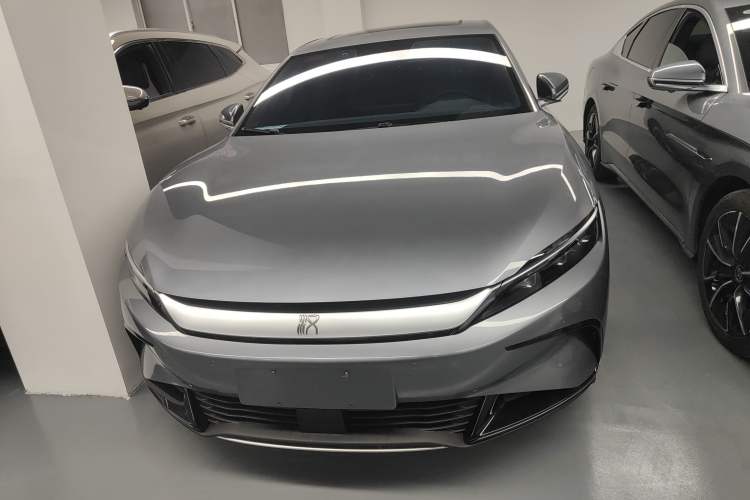 Used BYD Han 2023 EV Champion Edition 605KM Front-Drive Premium Model